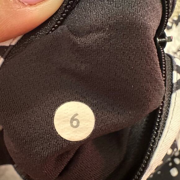 LULULEMON Women's Pace Tight *Full-on Luxtreme Size 6 In Static Mist White Black - Picture 4 of 12